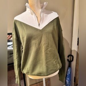 Forever 21 Olive Green and Cream Color-block Quarter-Zip Pullover Sz M